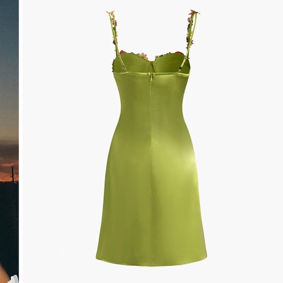 Cute girl pop like green floral minidress - Picture 3 of 4